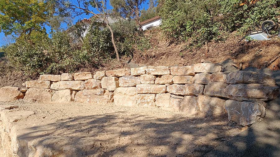 Enrochement de deuxième choix dans le Var
