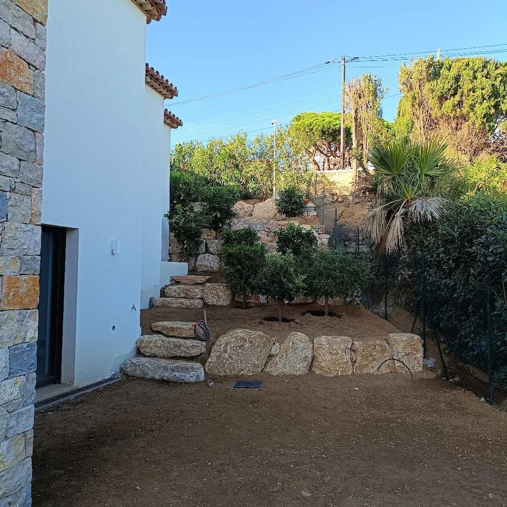 Aménagement extérieur à Santa Lucia